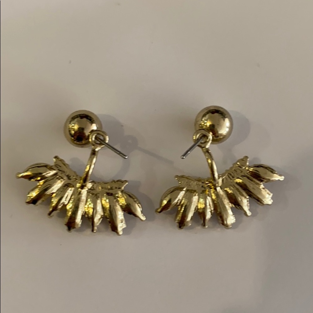 Sabine Mohawk Earrings - Picture 10 of 12